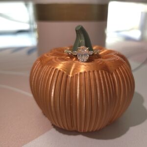 MG Lillian Size 5 w Matching Band